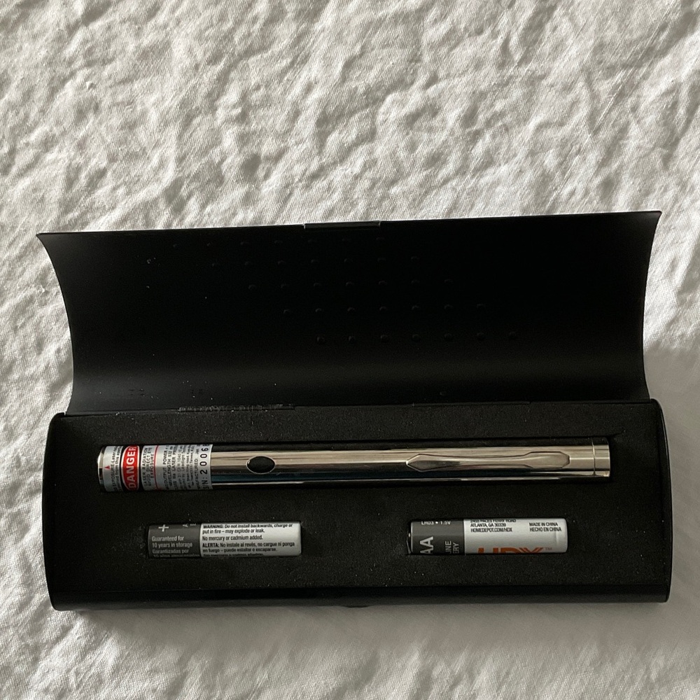 Howie Glatter laser pointer for astronomy
